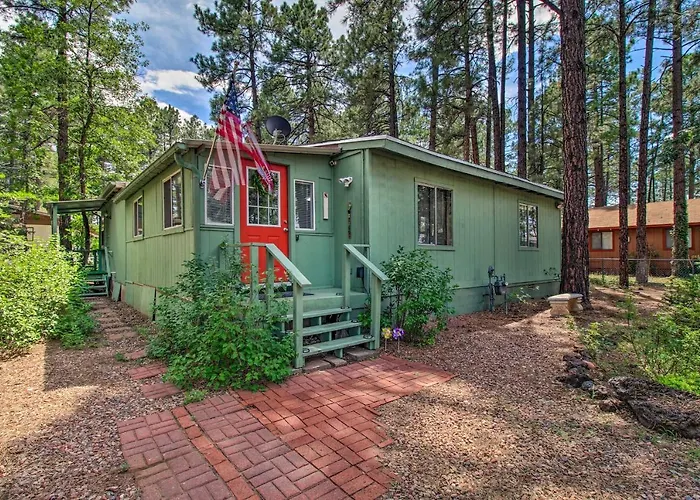2 Mi To Rainbow Lake: Woodsy Retreat W/ Deck! Dom wakacyjny *